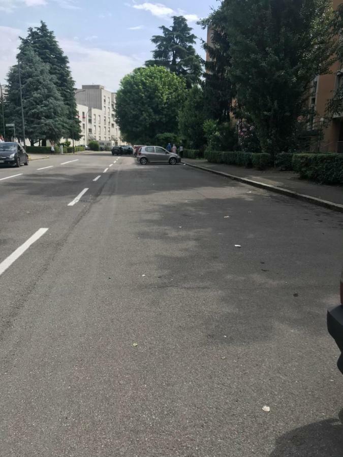 B&B Appartamento Anna Bologna Bagian luar foto