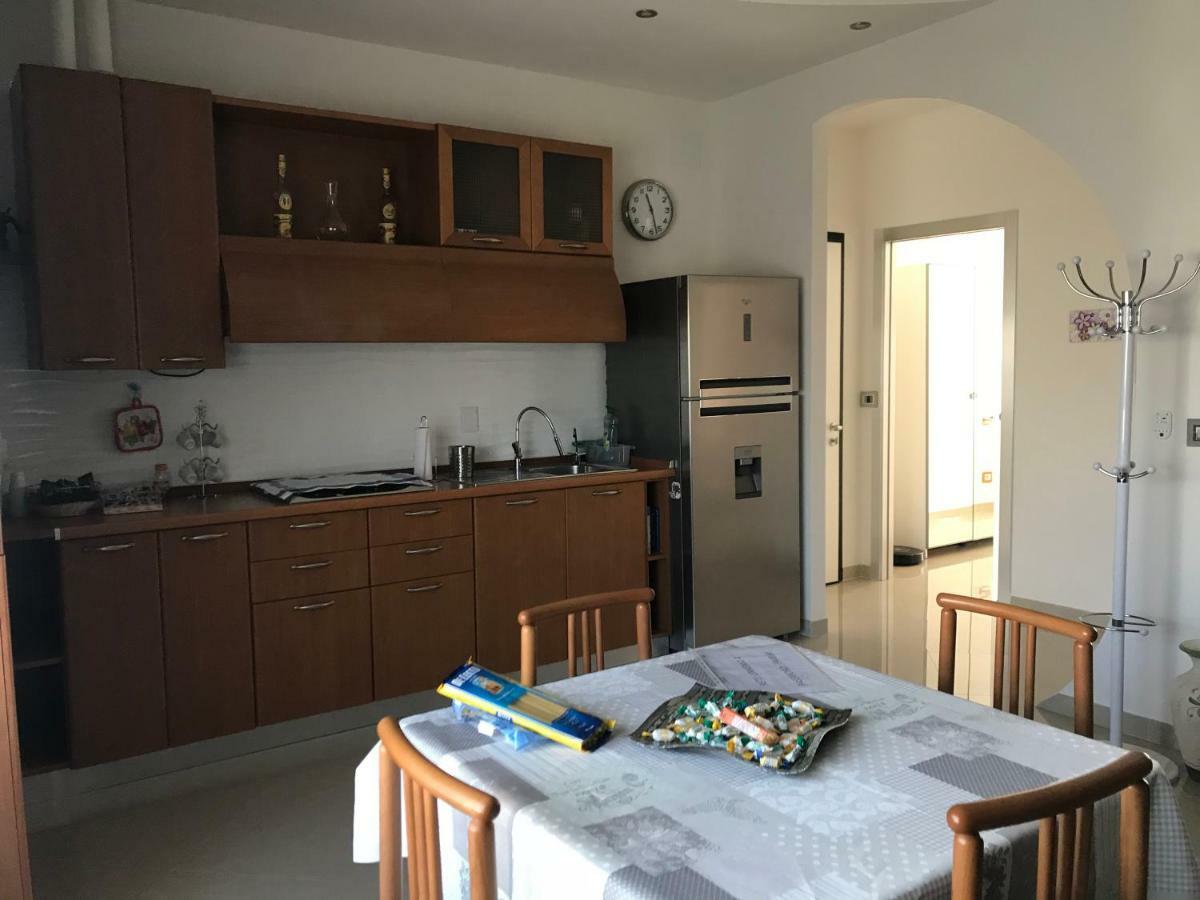 B&B Appartamento Anna Bologna Bagian luar foto