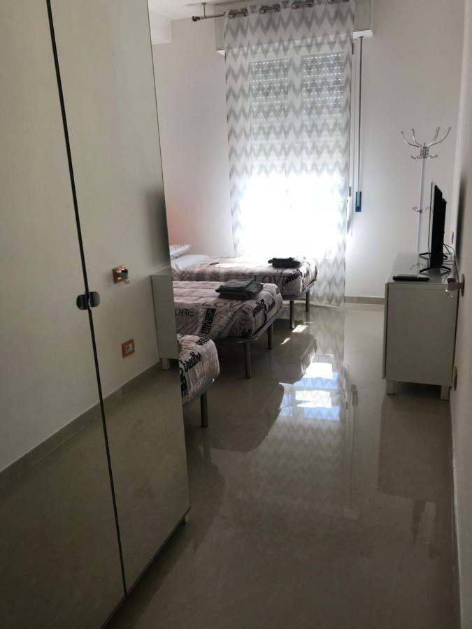 B&B Appartamento Anna Bologna Bagian luar foto